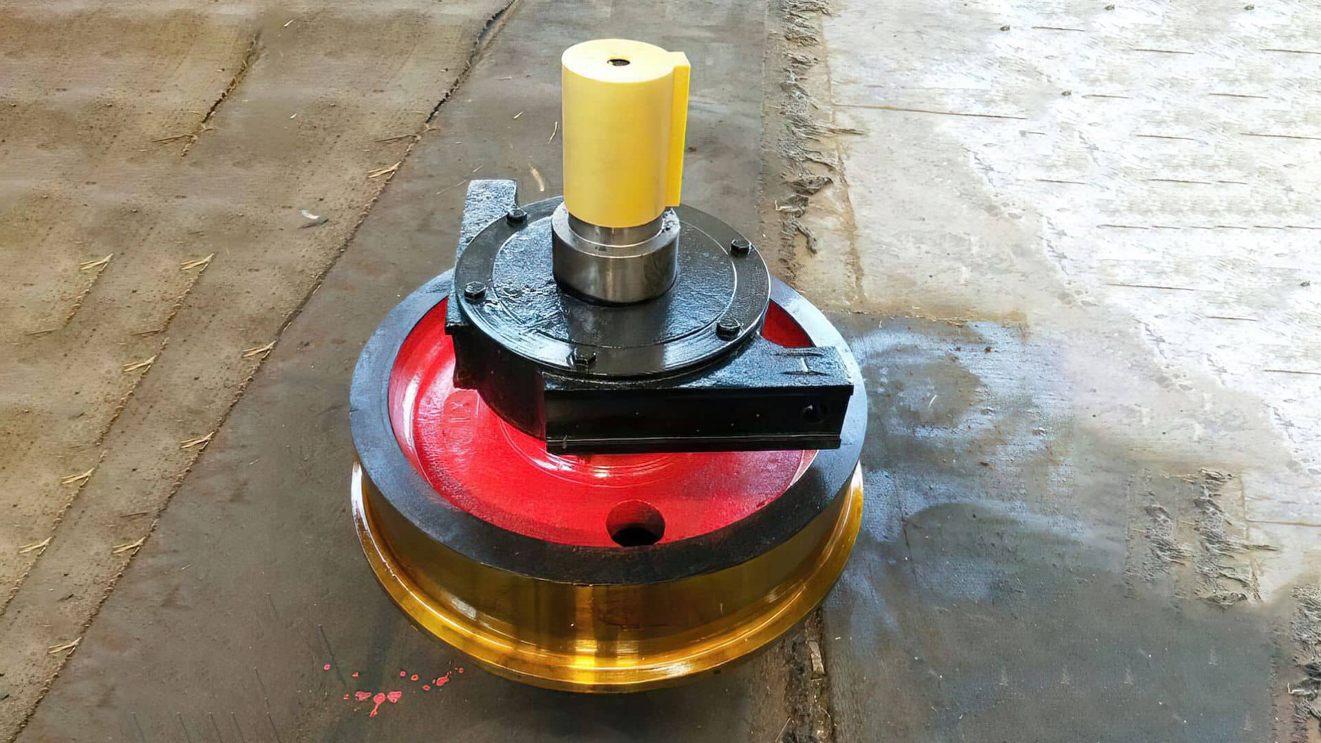 轨道式门式起重机车轮(图1) 轨道式门式起重机车轮(图1)