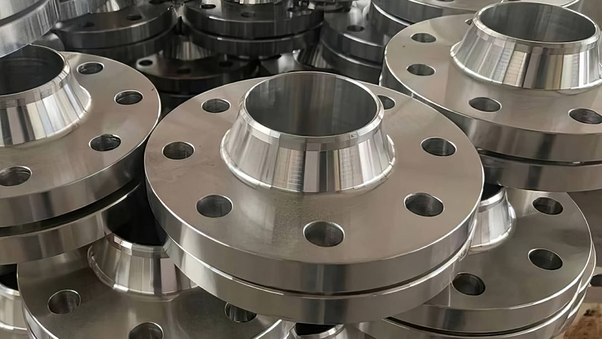 SAE承插焊法兰盖优点详情阐述(图1)