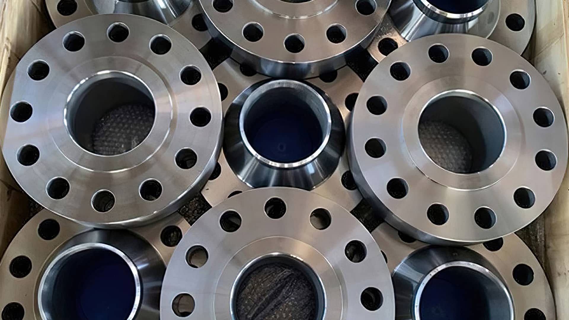 榫槽面带颈对焊法兰盘选购技巧及报价(图1)