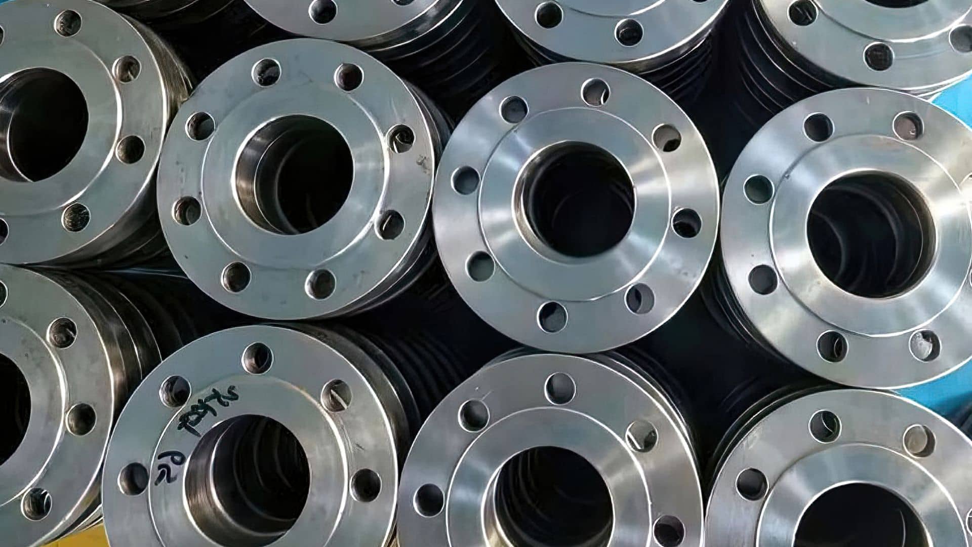 一套带颈突面对焊法兰盘价格多少钱？(图2)